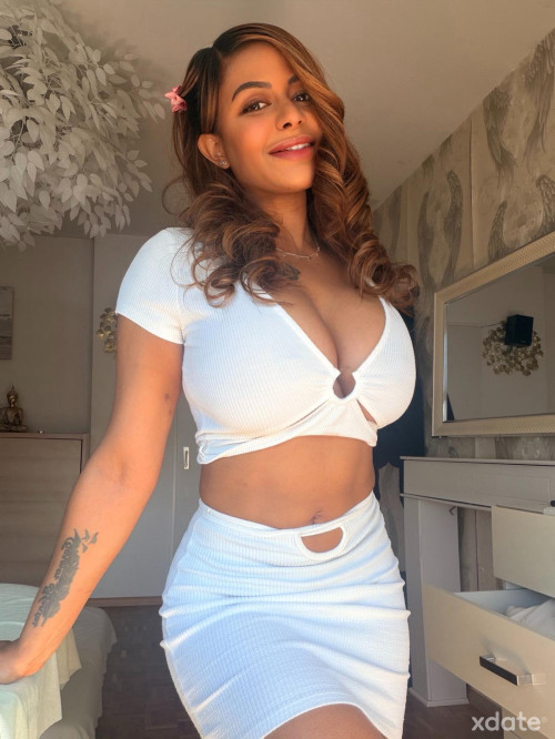 Sensual Evelyn – Basel photo 2