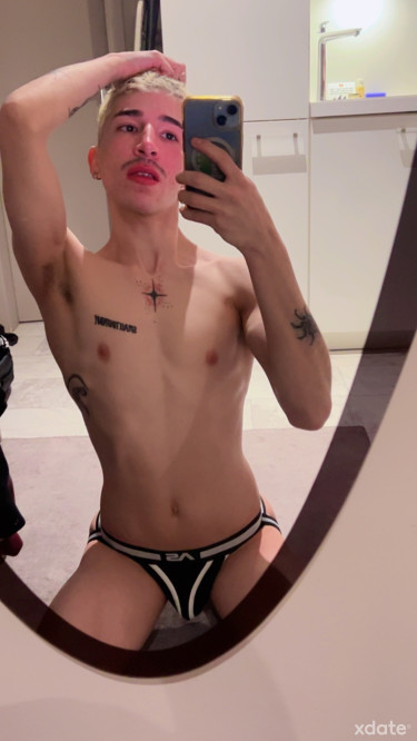 AngelTwinkboyy – Zürich photo 3