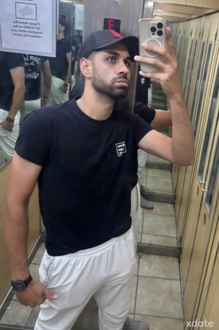 Roberto now horny🔥😈 – Basel photo 4