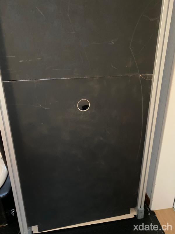 Schwarzer Schwanz Durch Gloryhole Geblasen Schwarzer Schwanz Durch Gloryhole Geblasen